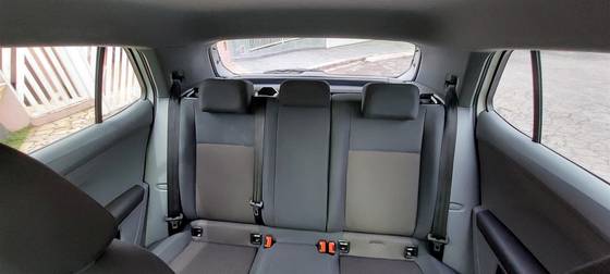 VOLKSWAGEN T-CROSS 1.0 200 TSI TOTAL FLEX AUTOMÁTICO
